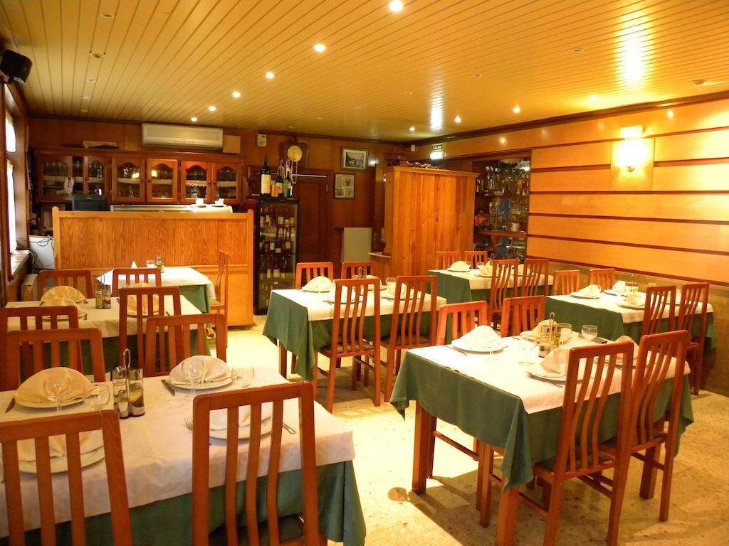 Hotel Restaurante Casa Fernando Ballota Exterior photo
